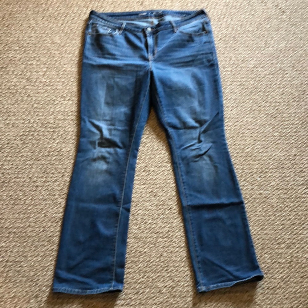 Old Navy Mid Rise Kicker Bootcut Size 14